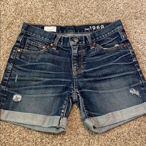 Gap shorts